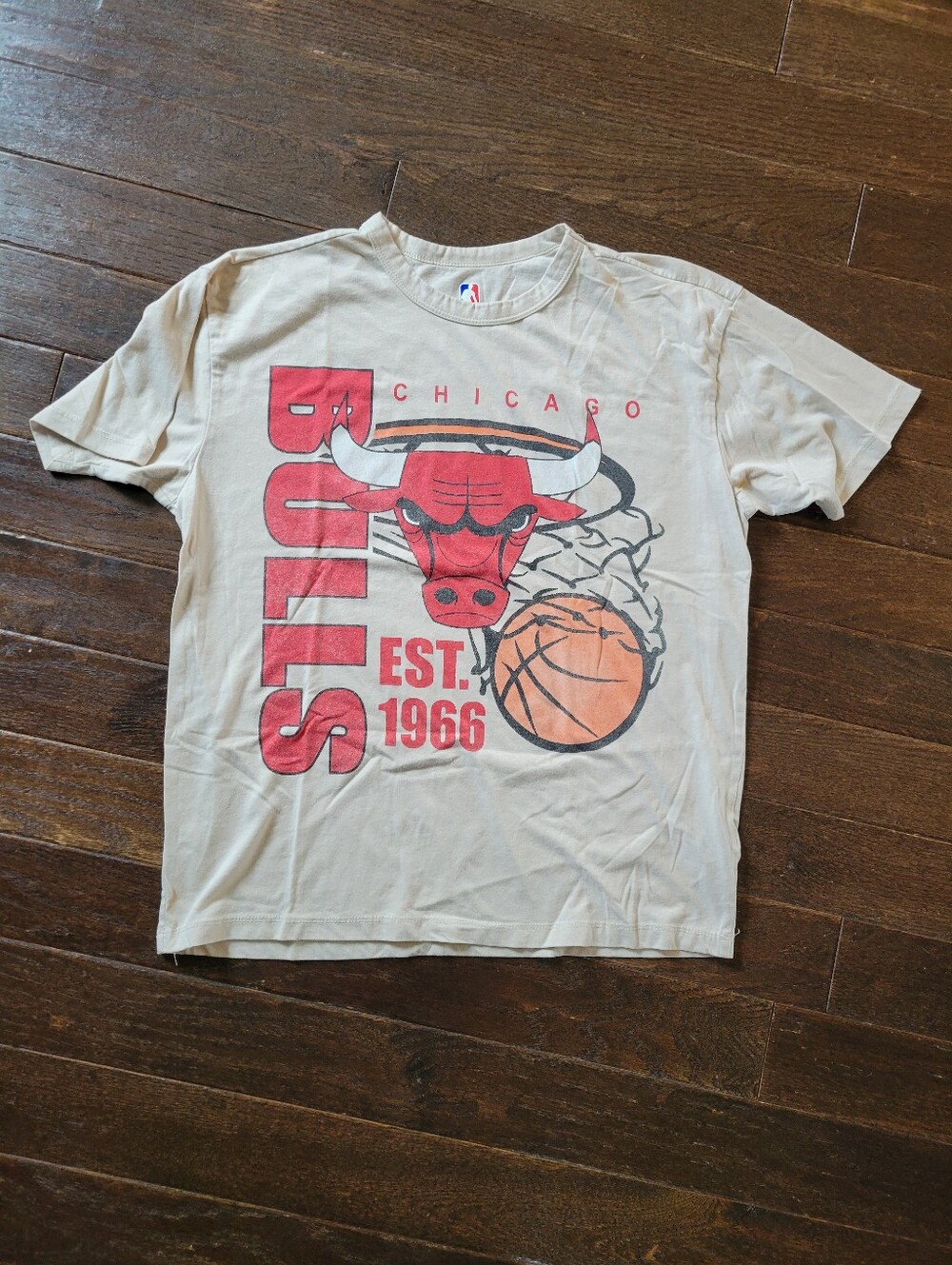 Chicago Bulls tshirt, great condition, Adult Small